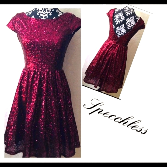 Speechless  wine red  sequin dress size 5 - Picture 1 of 3